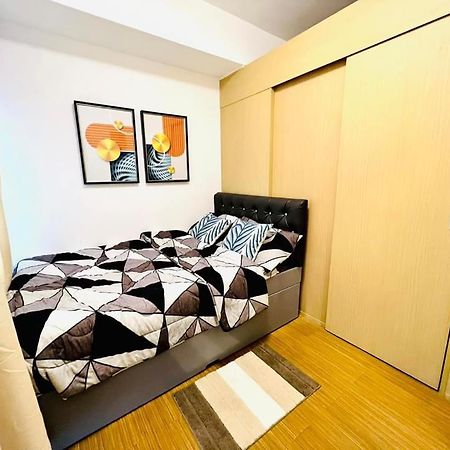 Sanguine Staycation Taguig Ngoại thất bức ảnh