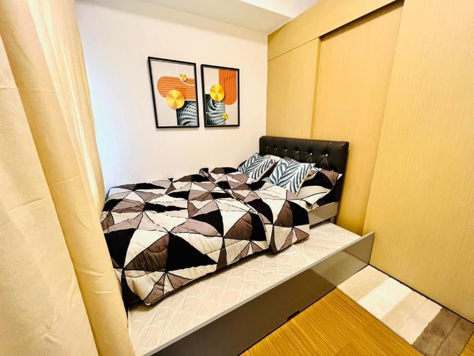 Sanguine Staycation Taguig Ngoại thất bức ảnh